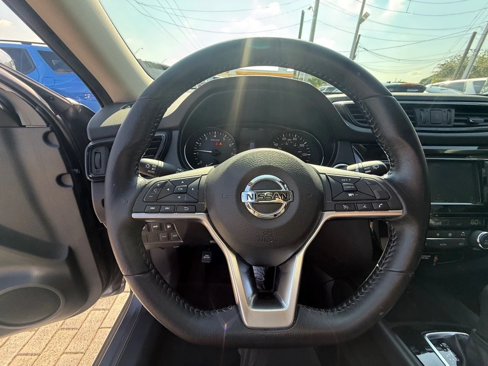 2020 Nissan Rogue - Image 12 of 21