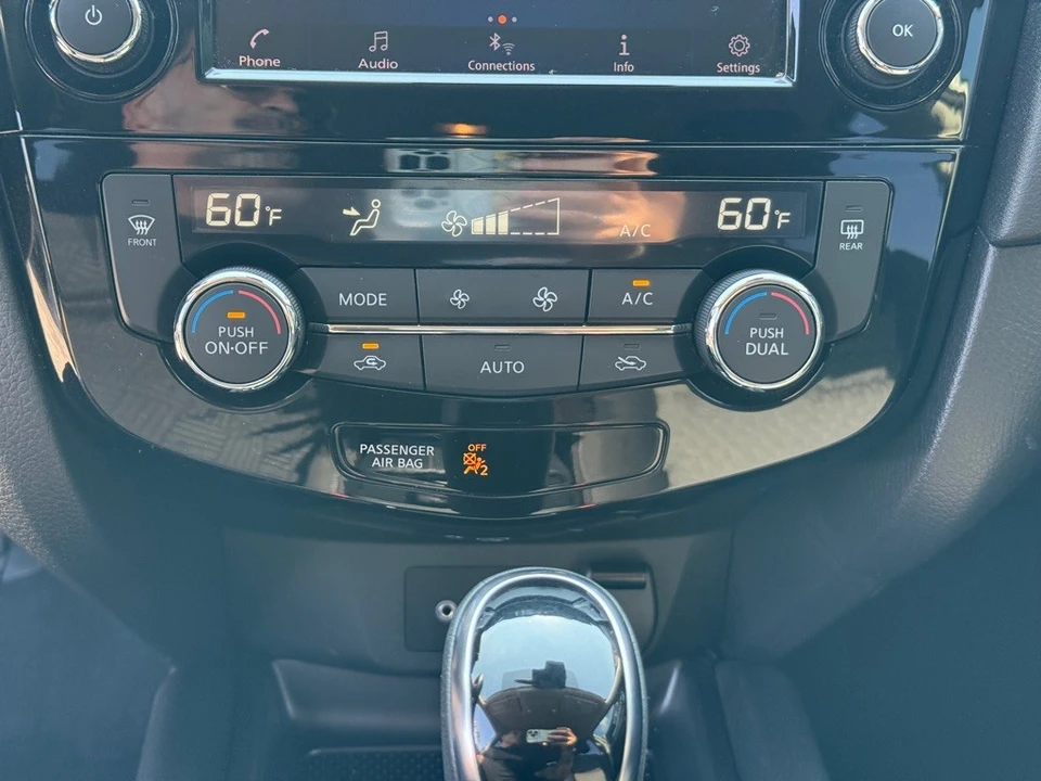 2020 Nissan Rogue - Image 21 of 21