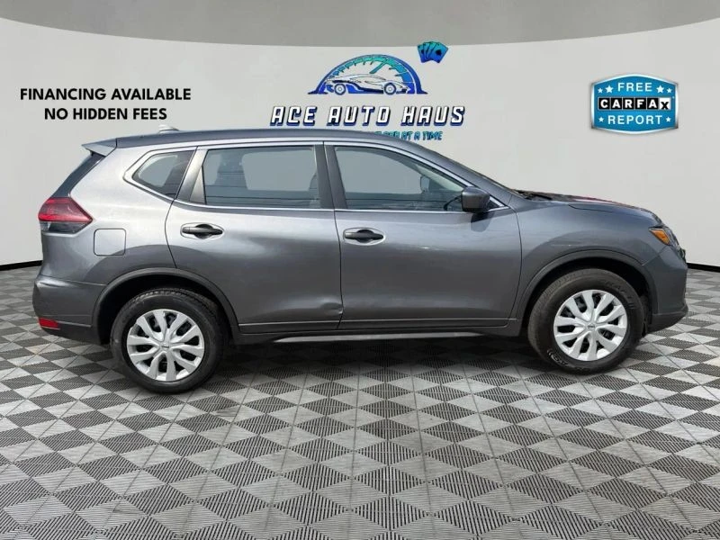 2020 Nissan Rogue - Image 8 of 12