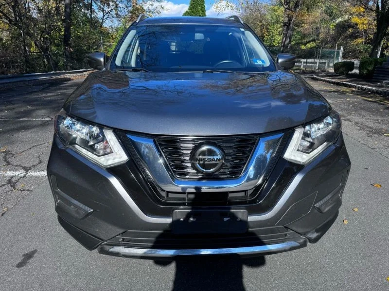 2020 Nissan Rogue - Image 2 of 12