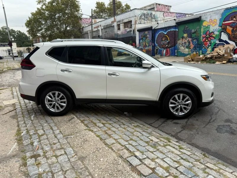 2020 Nissan Rogue - Image 6 of 12