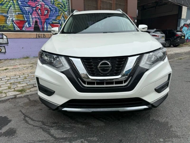 2020 Nissan Rogue - Image 2 of 12