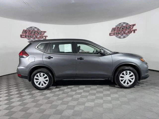 2020 Nissan Rogue - Image 8 of 12