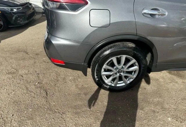 2020 Nissan Rogue - Image 7 of 21