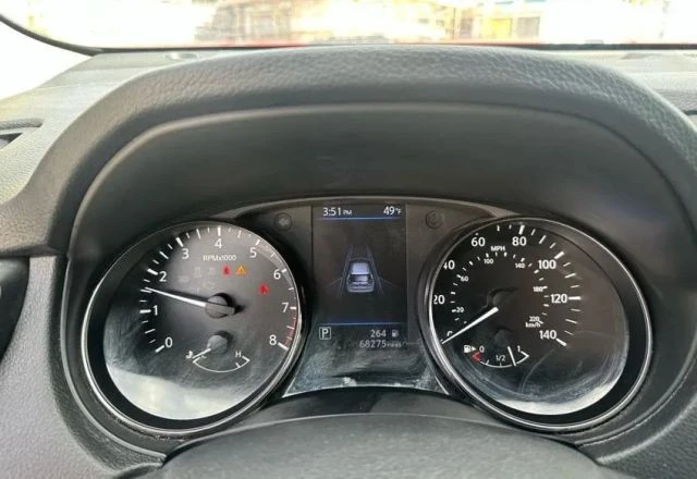 2020 Nissan Rogue - Image 18 of 21