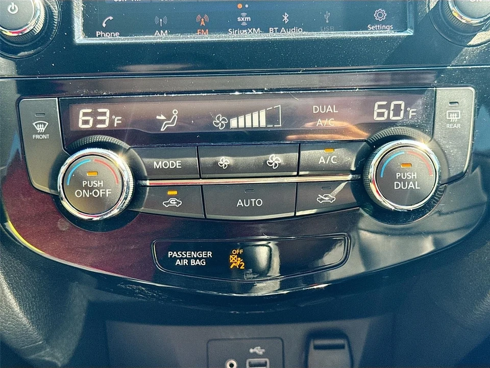2020 Nissan Rogue - Image 14 of 21