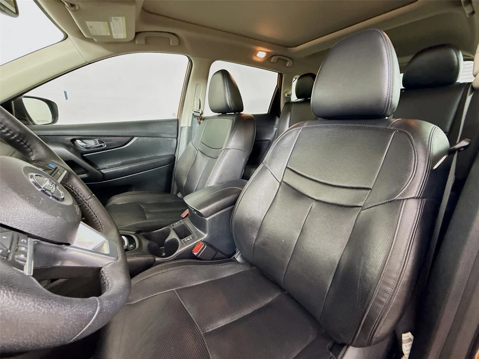2020 Nissan Rogue - Image 2 of 21