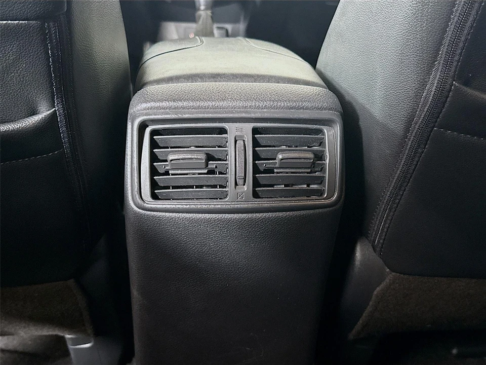 2020 Nissan Rogue - Image 15 of 21