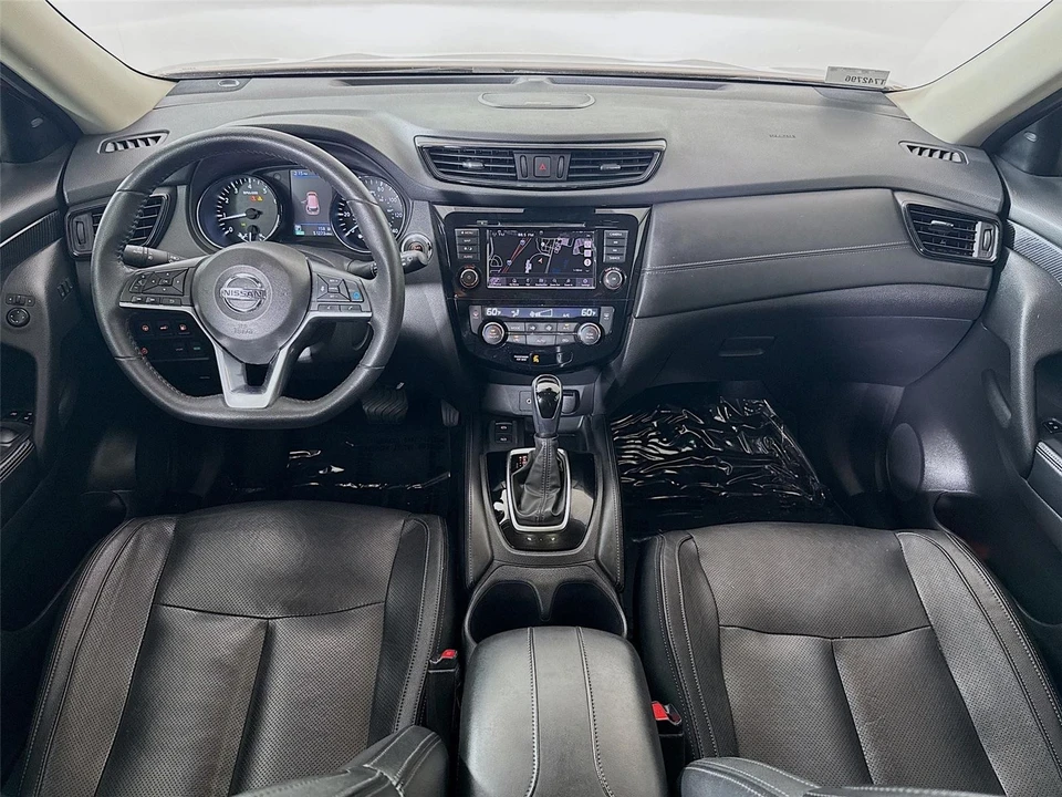2020 Nissan Rogue - Image 3 of 21