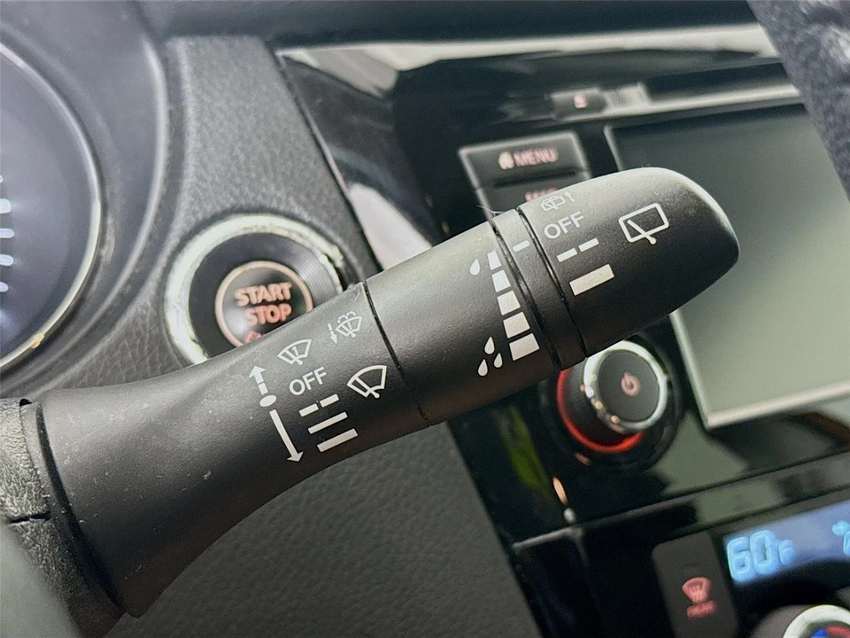 2020 Nissan Rogue - Image 6 of 21