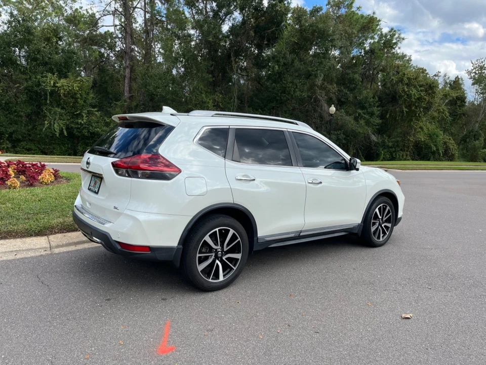 2020 Nissan Rogue - Image 5 of 16