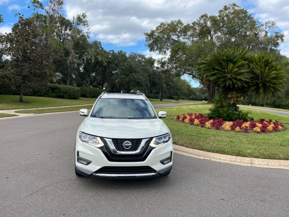 2020 Nissan Rogue - Image 4 of 16