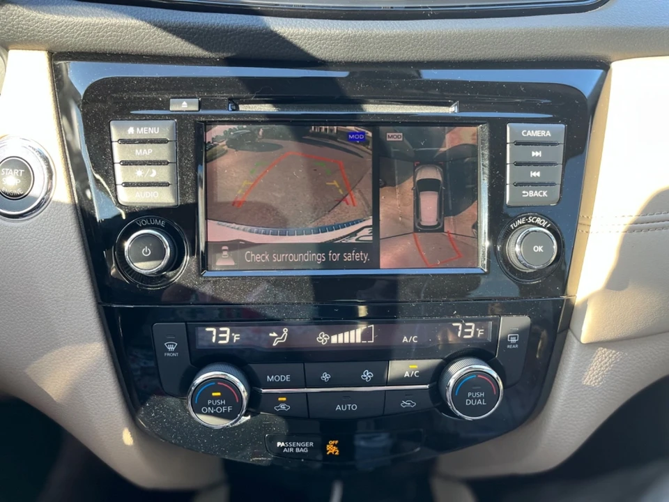 2020 Nissan Rogue - Image 15 of 16