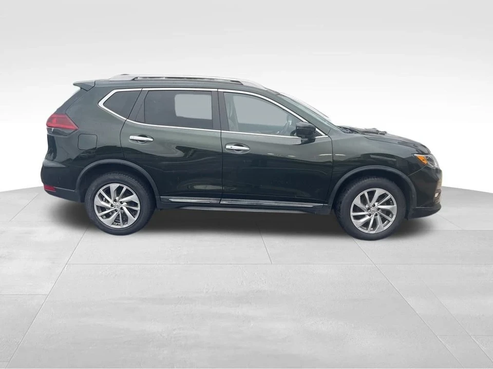2020 Nissan Rogue - Image 4 of 12