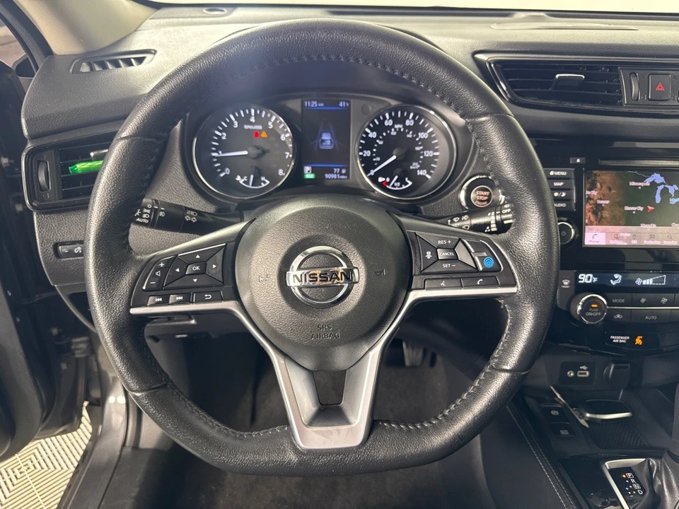 2020 Nissan Rogue - Image 16 of 21