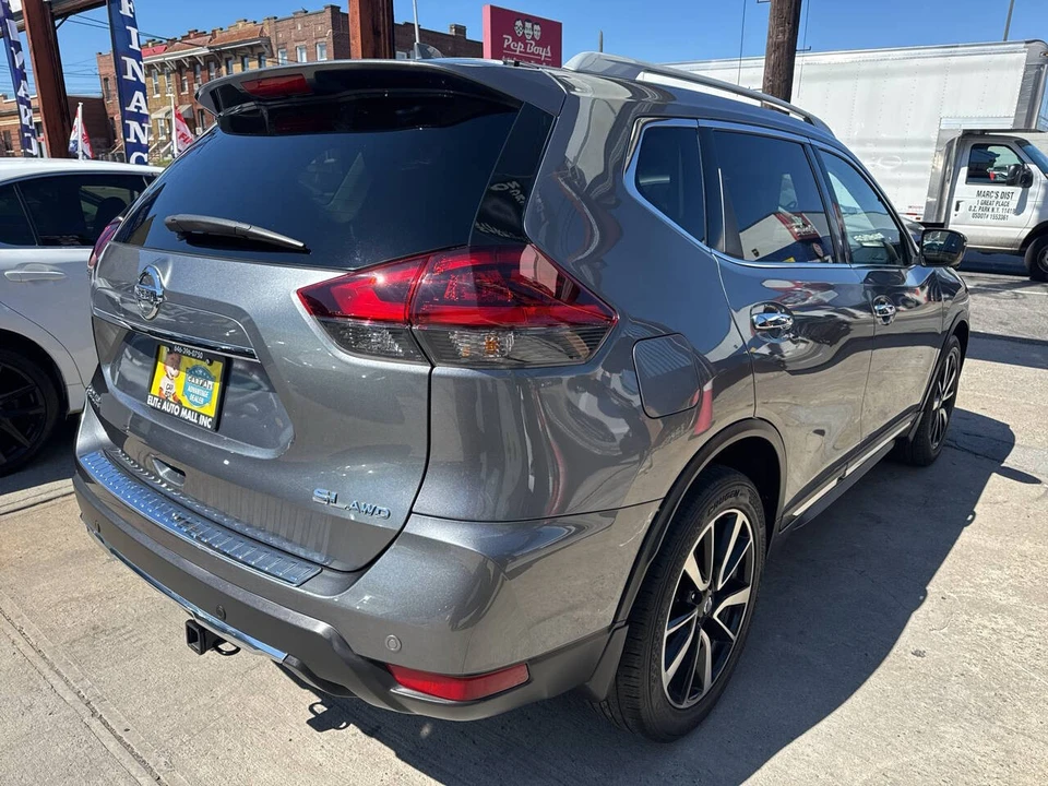 2020 Nissan Rogue - Image 7 of 21