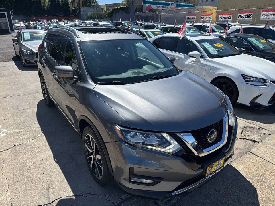 2020 Nissan Rogue - Image 8 of 21