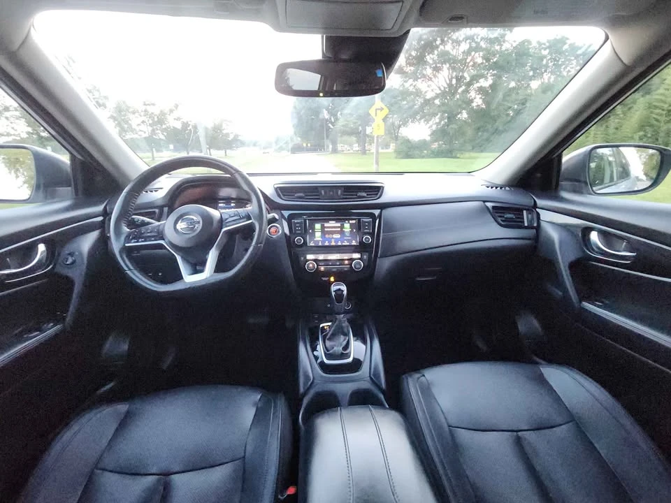 2020 Nissan Rogue - Image 15 of 20