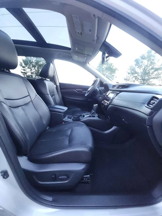 2020 Nissan Rogue - Image 12 of 20