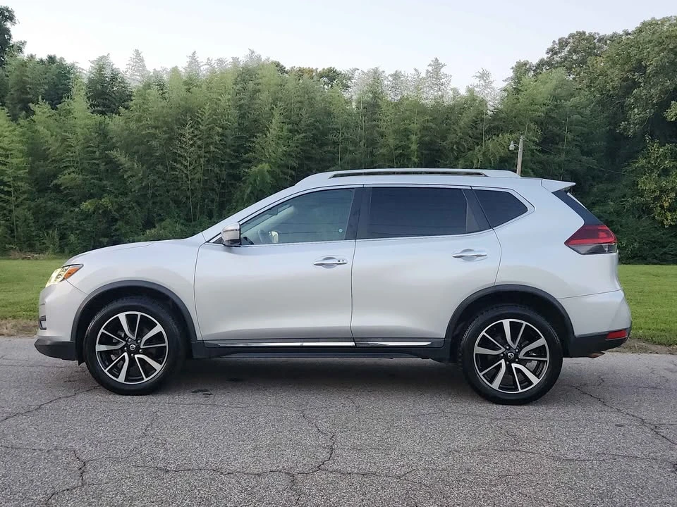 2020 Nissan Rogue - Image 4 of 20