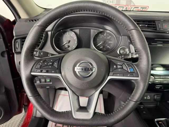 2020 Nissan Rogue - Image 13 of 21
