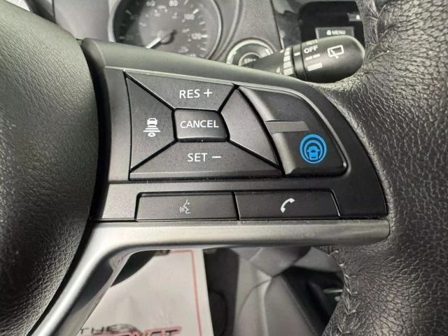 2020 Nissan Rogue - Image 17 of 21