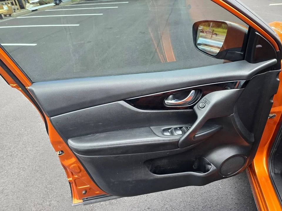 2020 Nissan Rogue - Image 20 of 21