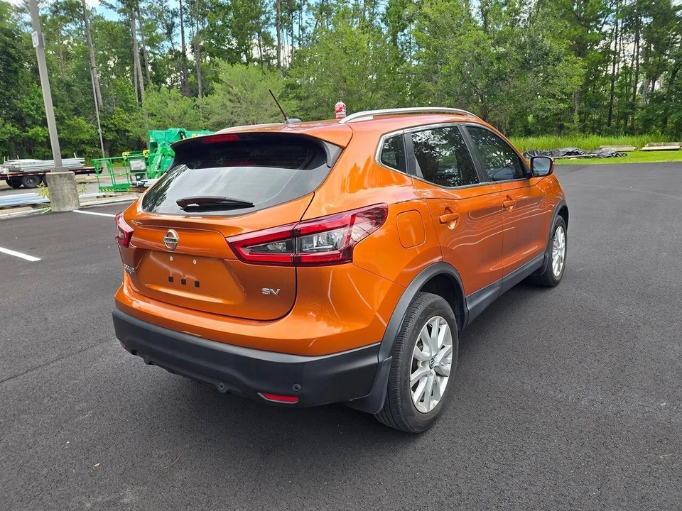 2020 Nissan Rogue - Image 8 of 21