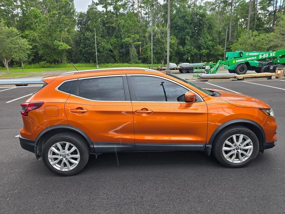 2020 Nissan Rogue - Image 14 of 21