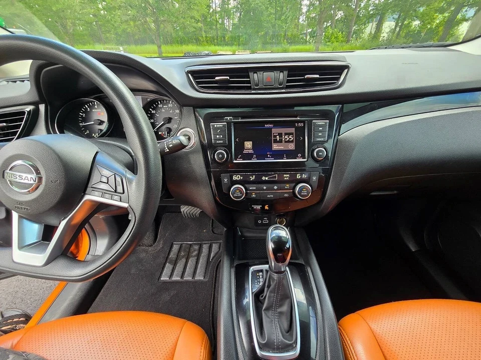 2020 Nissan Rogue - Image 19 of 21
