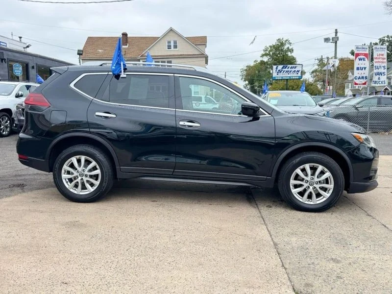 2020 Nissan Rogue - Image 7 of 12