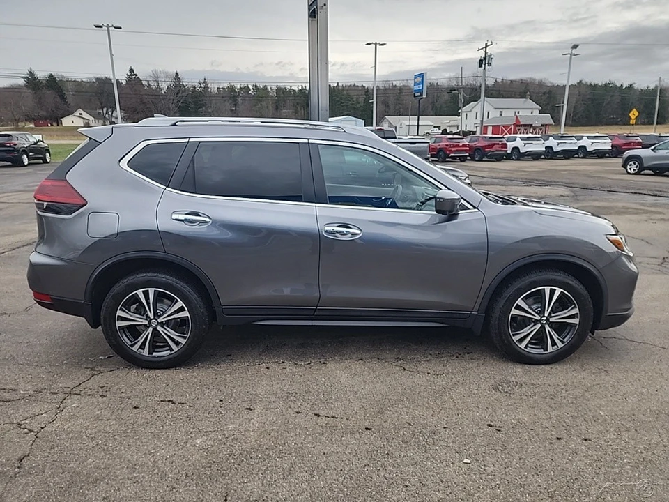 2020 Nissan Rogue - Image 8 of 20