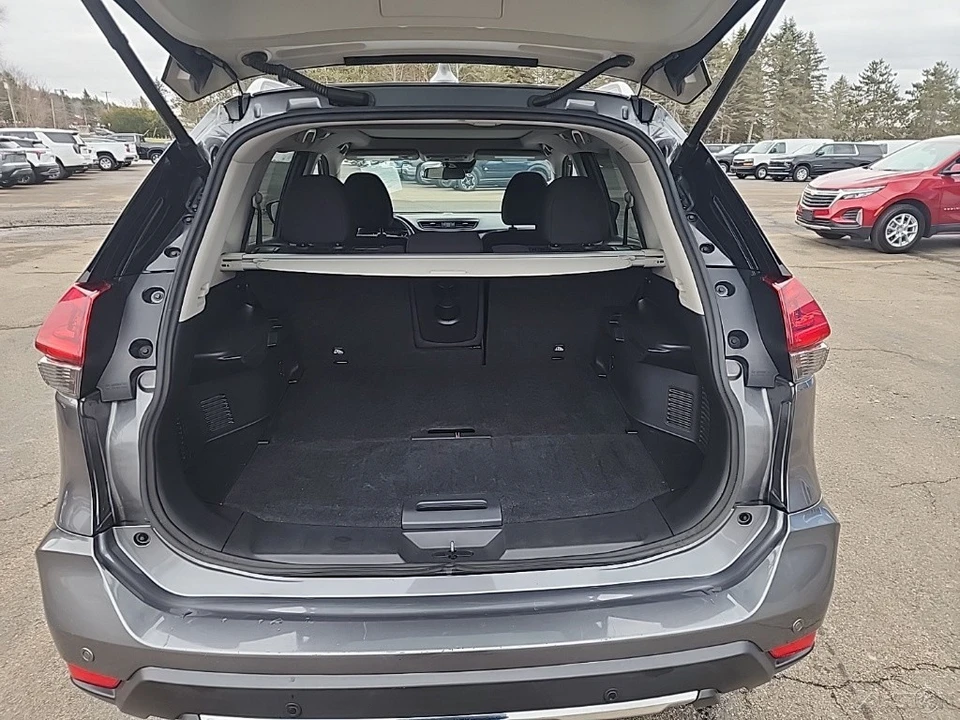 2020 Nissan Rogue - Image 19 of 20