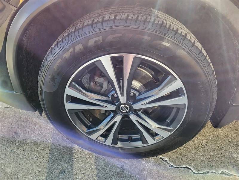 2020 Nissan Rogue - Image 16 of 16