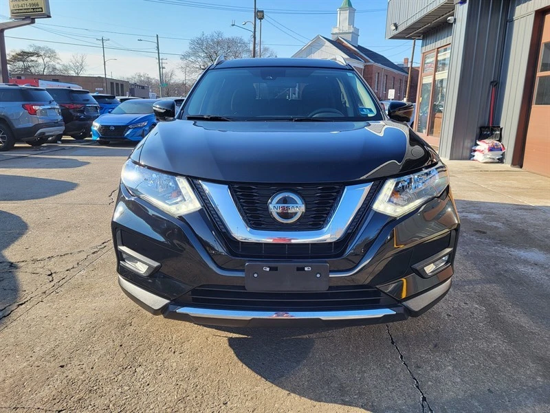 2020 Nissan Rogue - Image 2 of 16