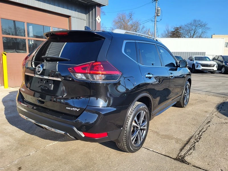 2020 Nissan Rogue - Image 7 of 16