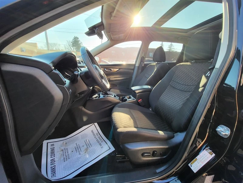 2020 Nissan Rogue - Image 8 of 16
