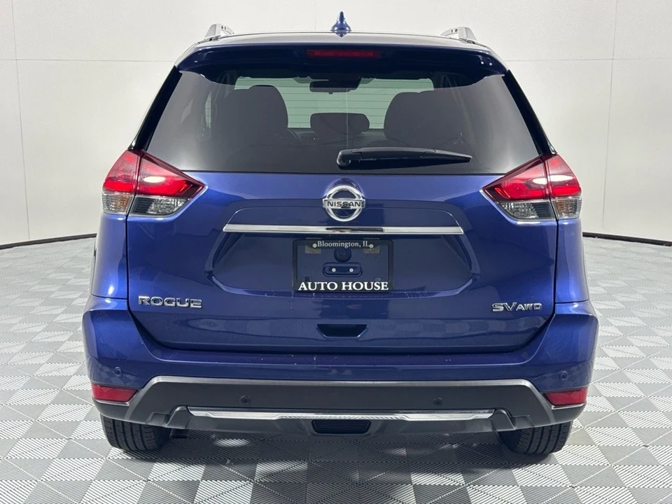 2020 Nissan Rogue - Image 5 of 12