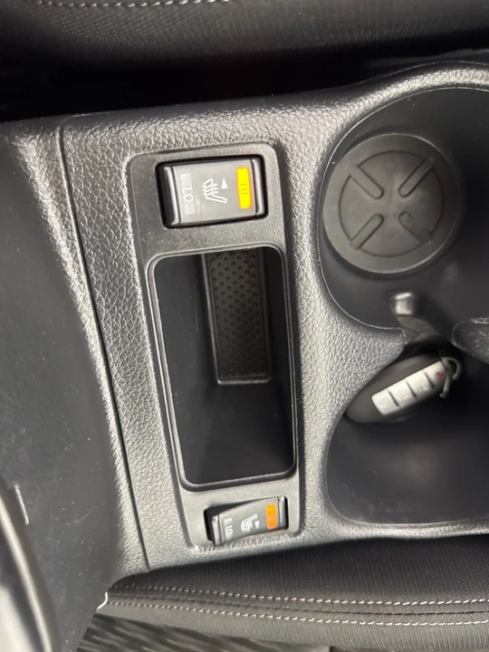 2020 Nissan Rogue - Image 20 of 21