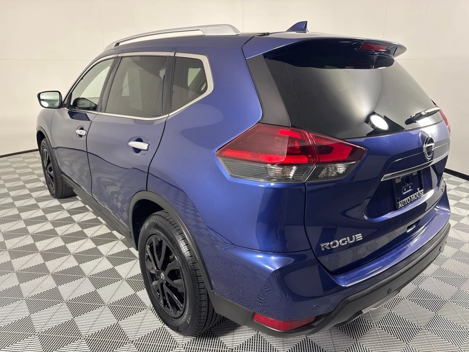 2020 Nissan Rogue - Image 7 of 12