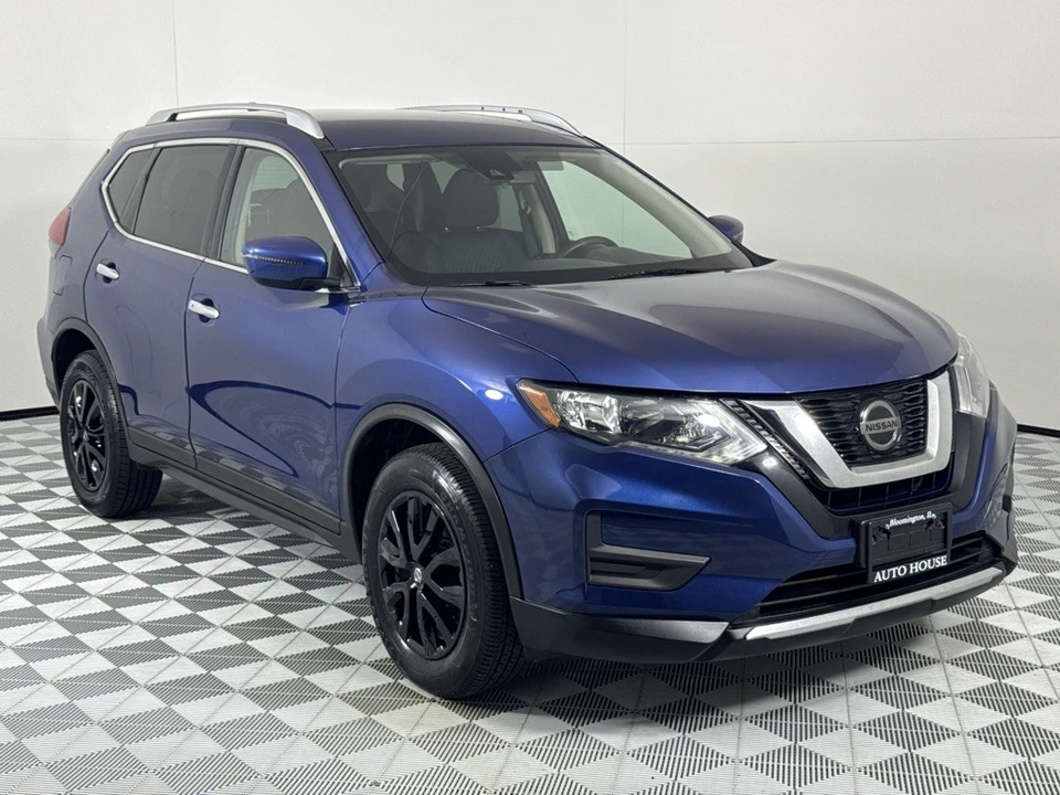 2020 Nissan Rogue - Image 2 of 12