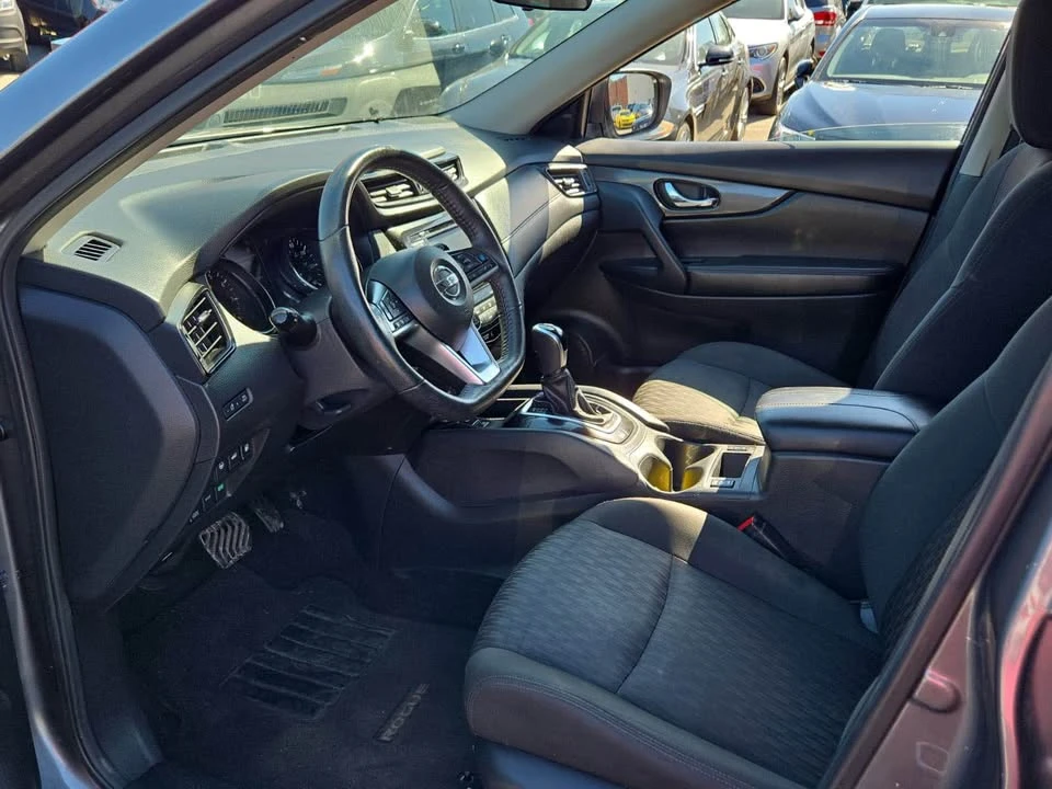 2020 Nissan Rogue - Image 7 of 17