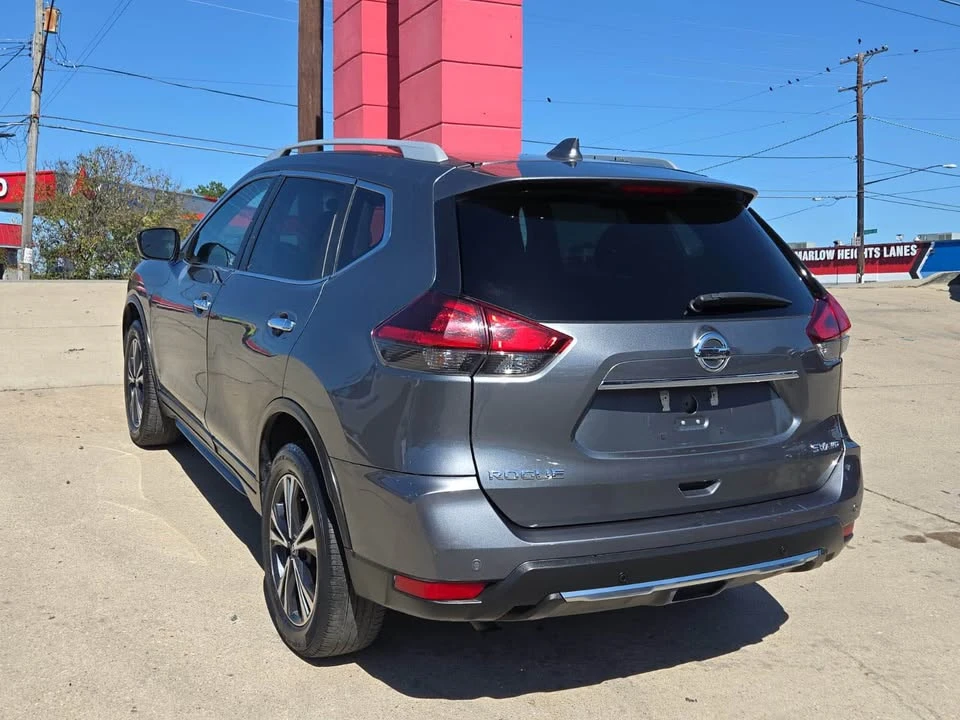 2020 Nissan Rogue - Image 6 of 17