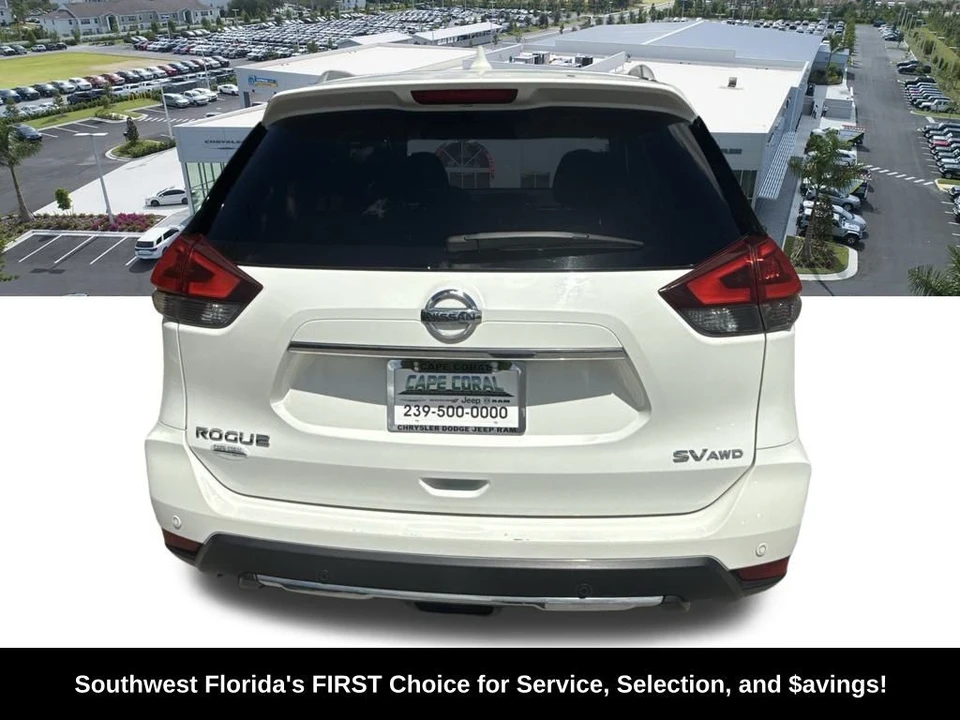2020 Nissan Rogue - Image 7 of 12