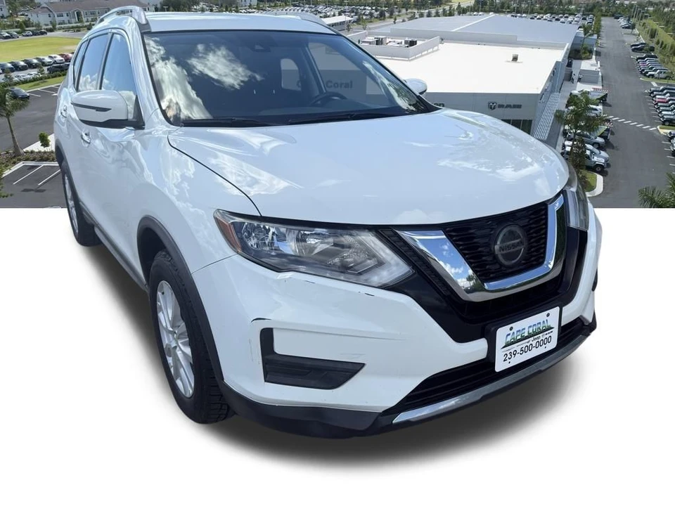 2020 Nissan Rogue - Image 2 of 12