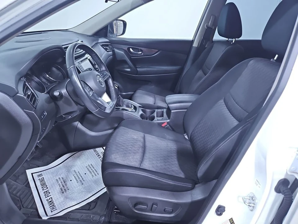 2020 Nissan Rogue - Image 10 of 12