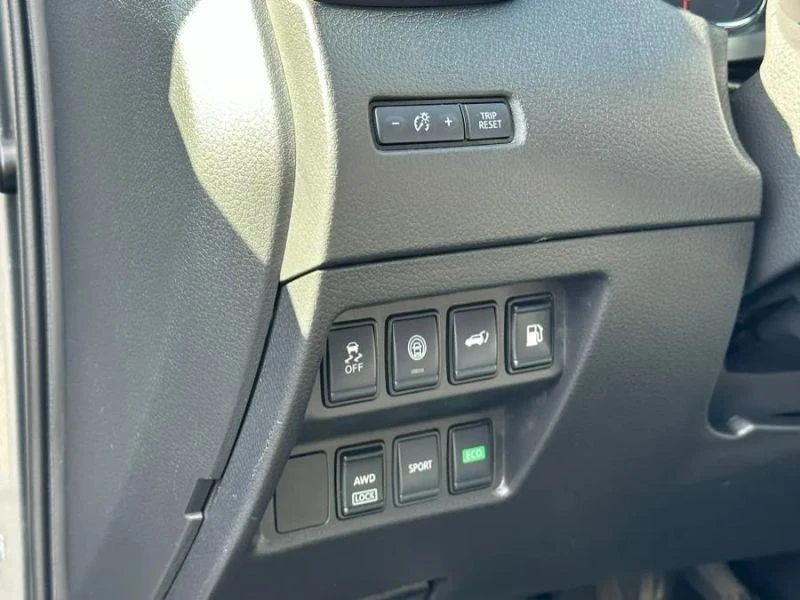 2020 Nissan Rogue - Image 12 of 12