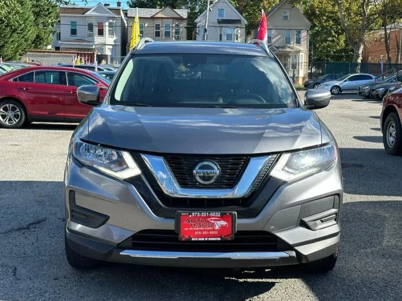 2020 Nissan Rogue - Image 2 of 12