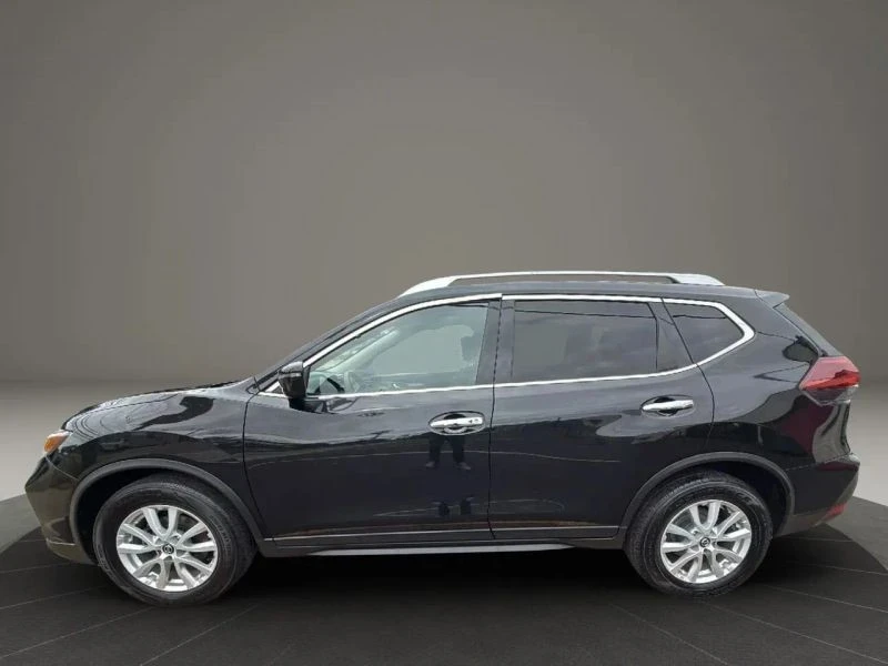 2020 Nissan Rogue - Image 8 of 12