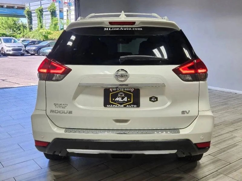 2020 Nissan Rogue - Image 4 of 12